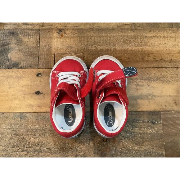 Footmate Jordan Red Size 4 Toddler Canvas Hook and Loop - Ships Free - Picture 5 of 6